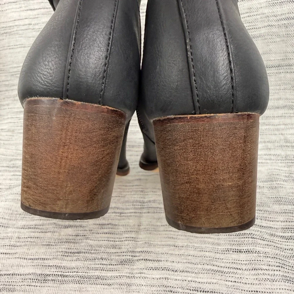 G. C. Shoes Austin Black Faux Leather Western Ankle Booties Sz 9 Cowgirl Studded